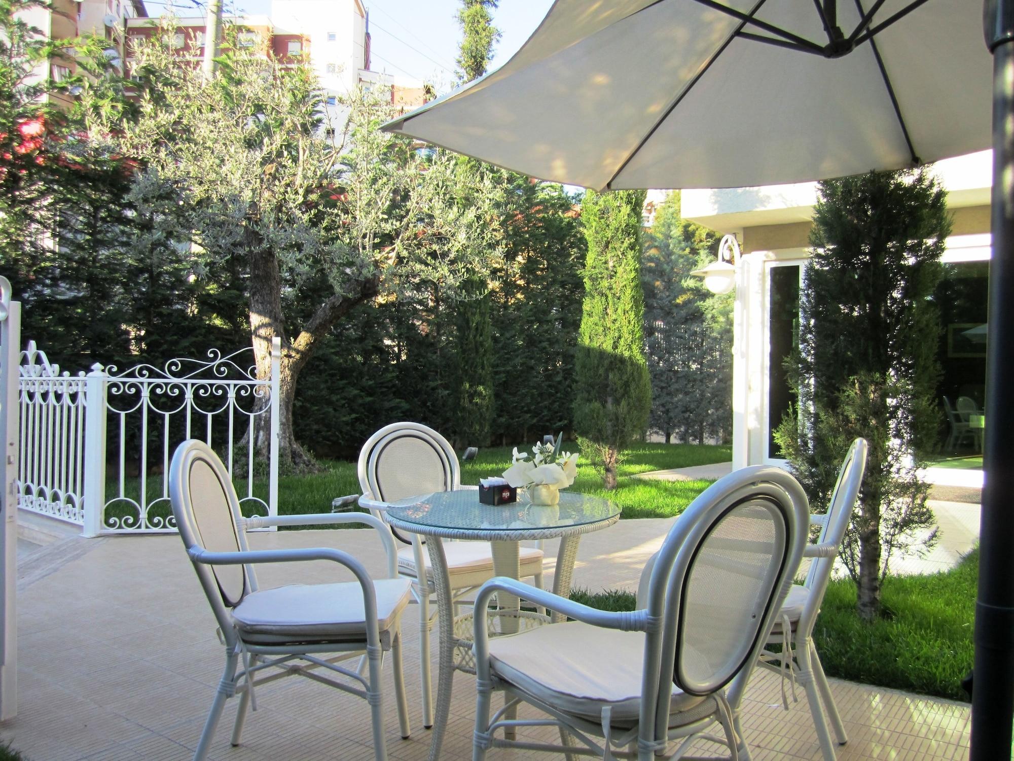 Hotel Sokrat Tirana Exterior photo