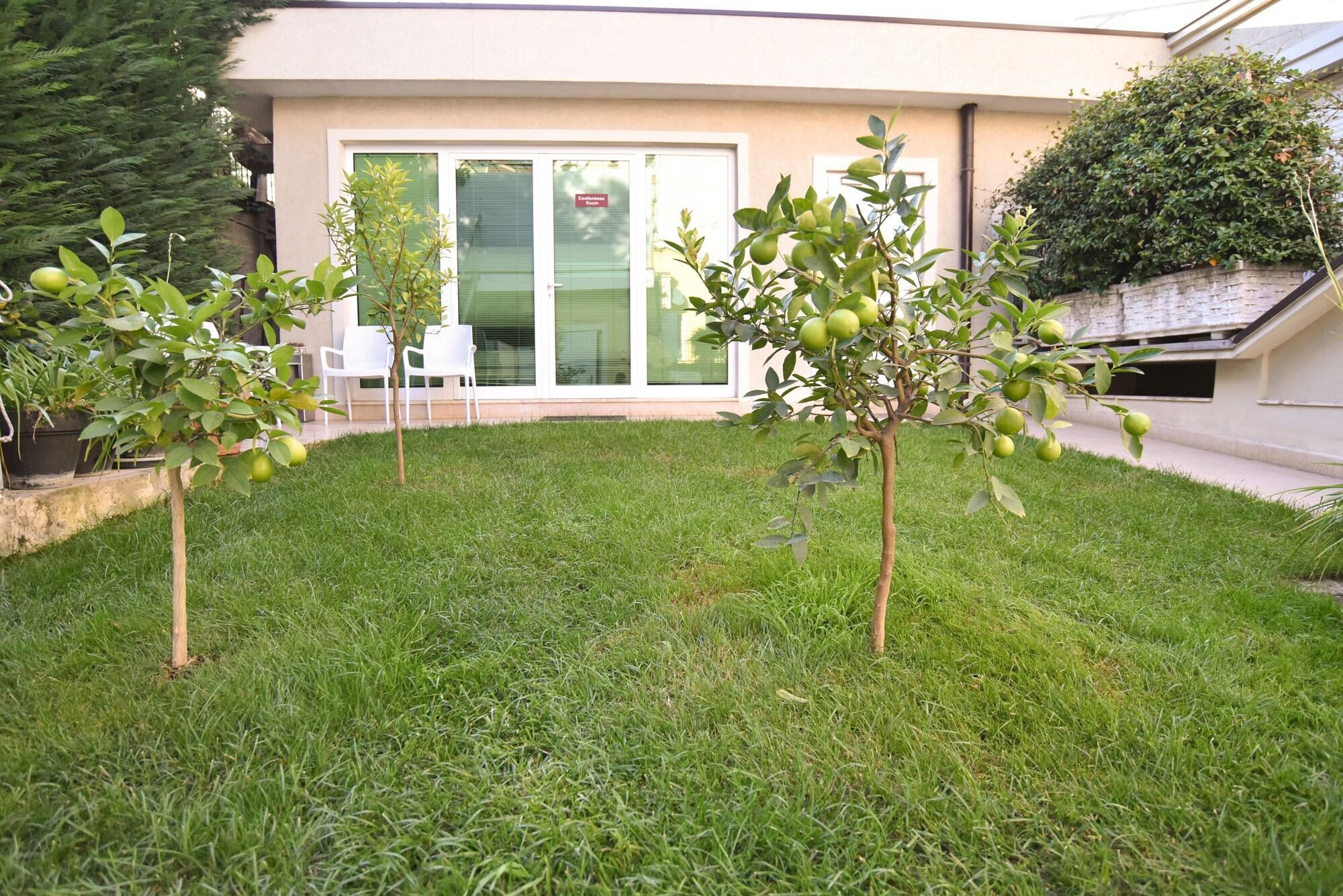 Hotel Sokrat Tirana Exterior photo