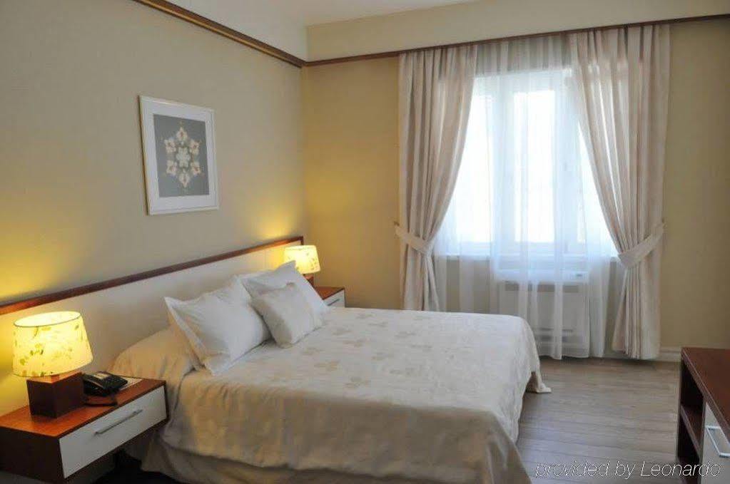 Hotel Sokrat Tirana Exterior photo